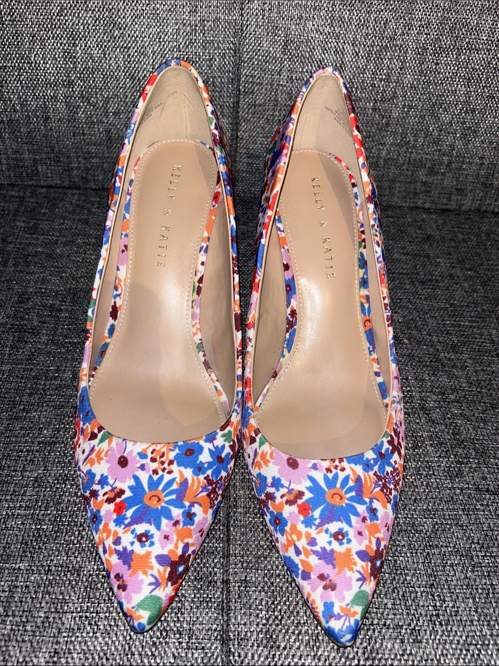 Kelly & Katie Floral Pointed Pumps in Blue, Red & Pink - Picture 3 of 8